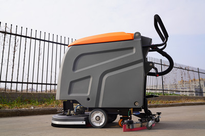 為什么手推式洗地機總是備受顧客喜愛？